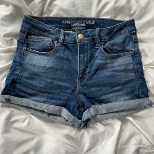 American Eagle Hi-rise Shorts